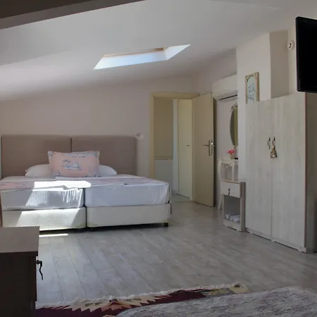 坎迪拉布迪克酒店 Çeşme