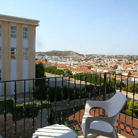 Kandira Butik Bed & Breakfast Cesme