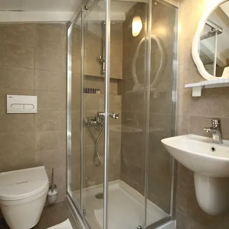 坎迪拉布迪克酒店 住宿加早餐酒店 4*