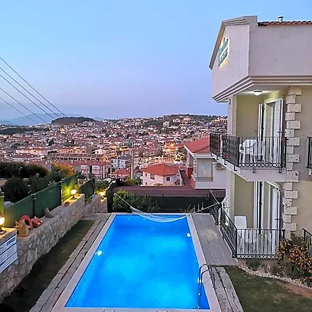 Kandira Butik Bed and Breakfast Çeşme