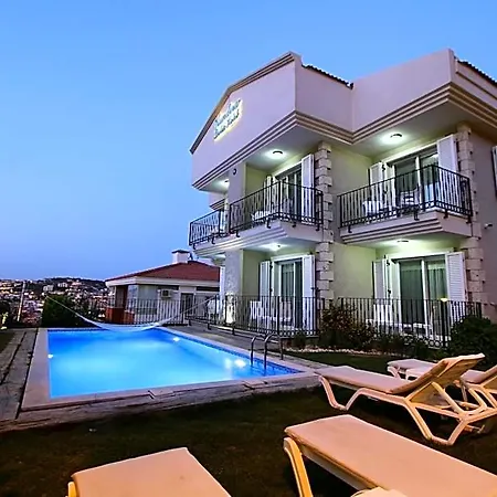 Kandira Butik Bed & Breakfast 4*