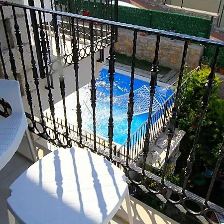 Kandira Butik Bed & Breakfast Cesme
