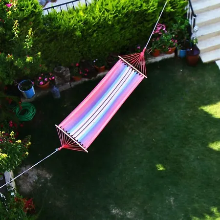 Kandira Butik فندق مبيت وإفطار 2*