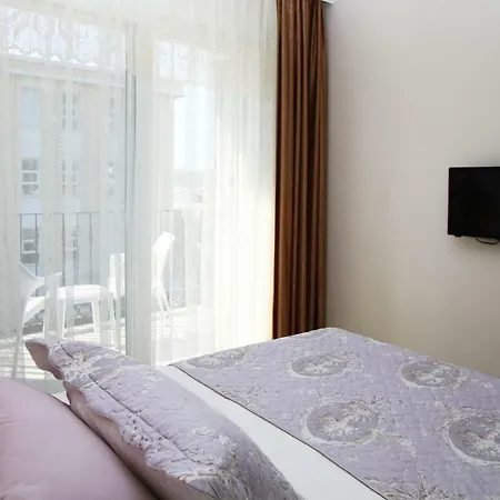 Bed and Breakfast Kandira Butik 4*