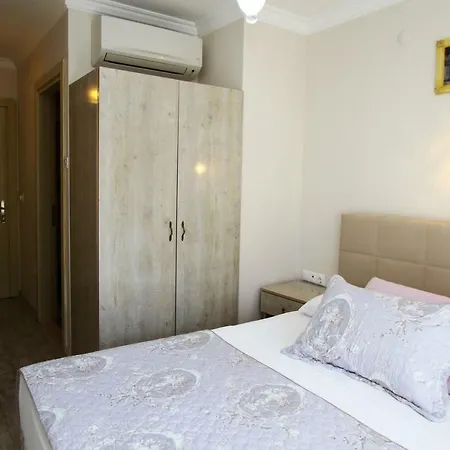 Kandira Butik 4* Çeşme