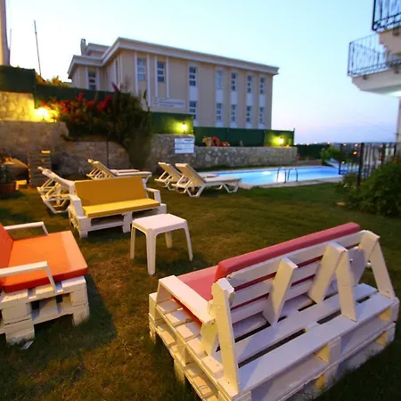 Bed & Breakfast Kandira Butik 4*