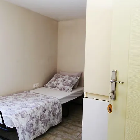Bed and Breakfast Kandira Butik 4*
