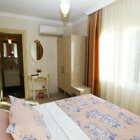 Kandira Butik 2*