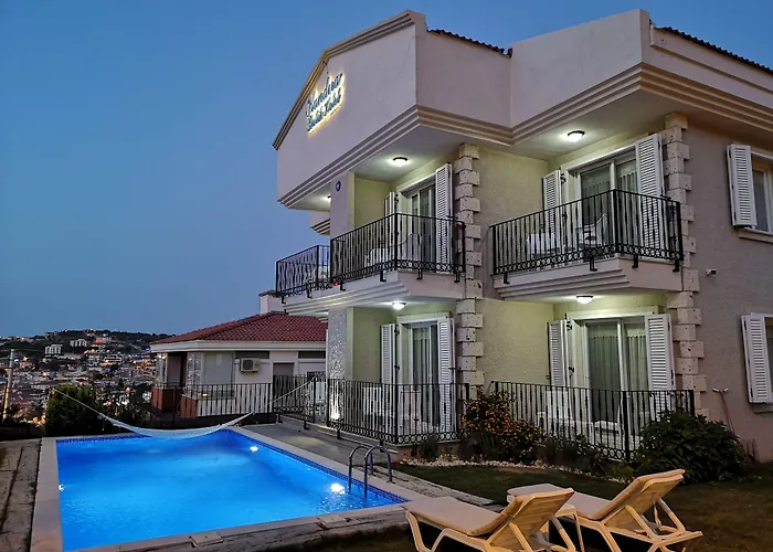 Kandira Butik Çeşme