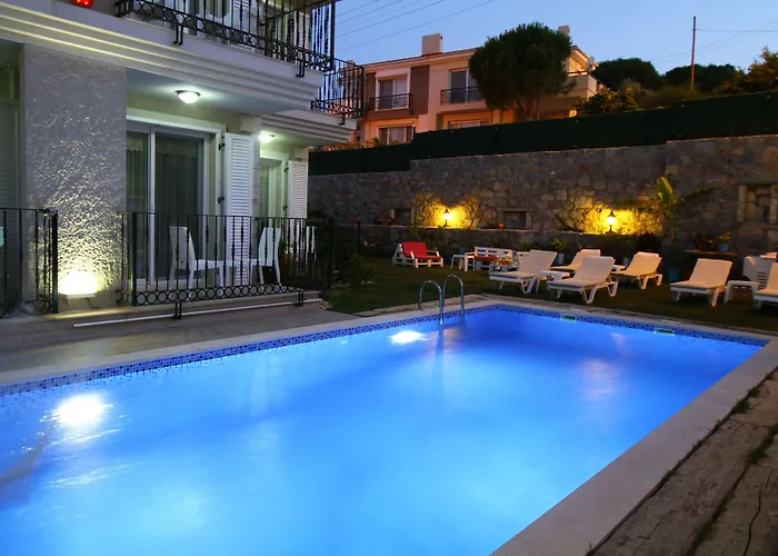 Alojamento de Acomodação e Pequeno-almoço Kandira Butik 4*