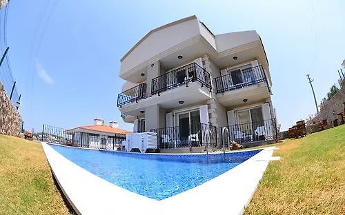 Kandira Butik 4* Çeşme