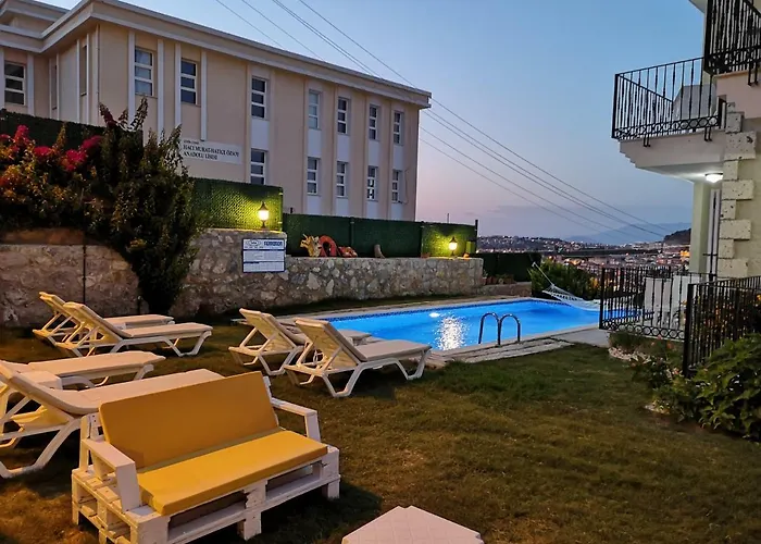 Alojamento de Acomodação e Pequeno-almoço Kandira Butik Çeşme