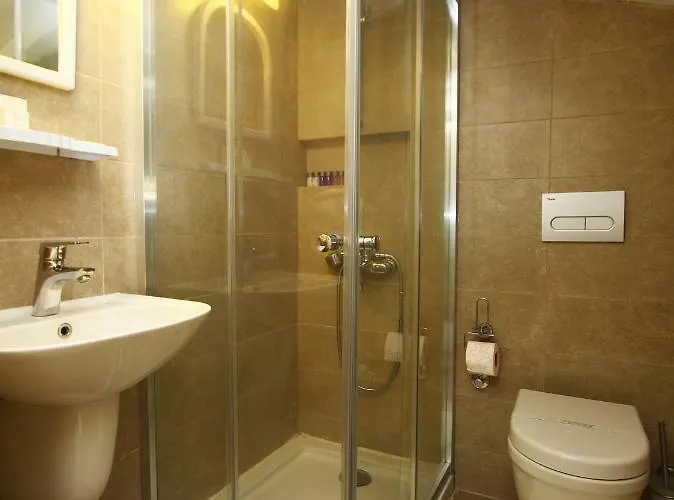 Alojamento de Acomodação e Pequeno-almoço Kandira Butik Çeşme